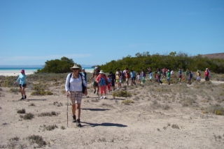  圣埃斯皮里图岛徒步 